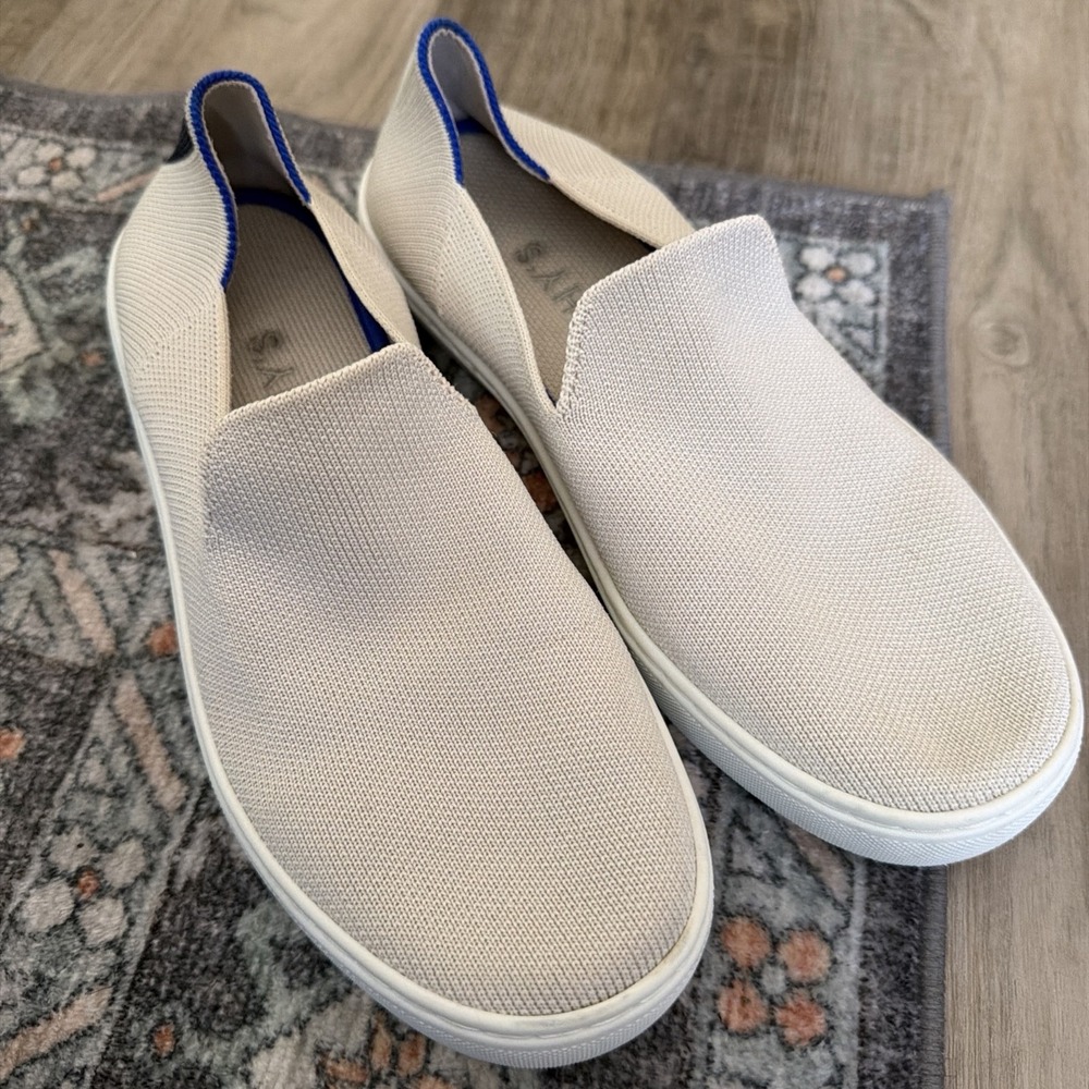 Slip-On Knit Sandals for Women - Cream with Blue Trim